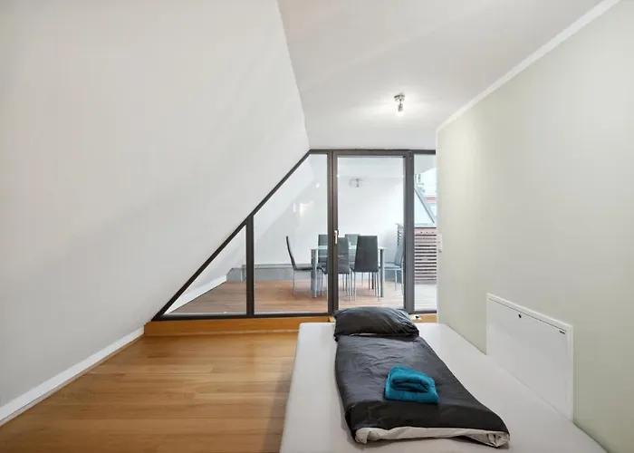 Aparthotel Florian's In Mariahilf 4*